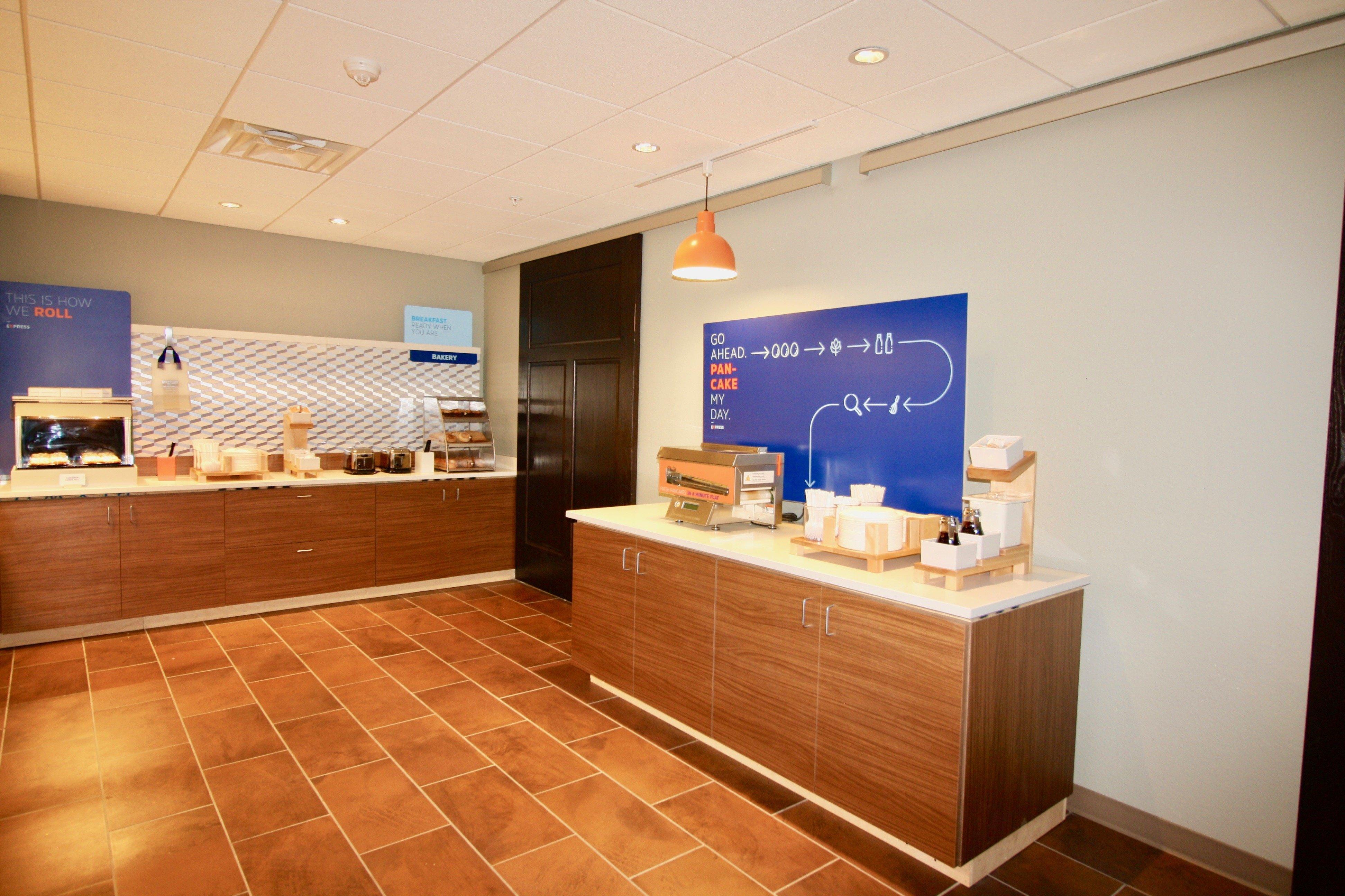 Holiday Inn Express & Suites - Kirksville - University Area By Ihg Dış mekan fotoğraf